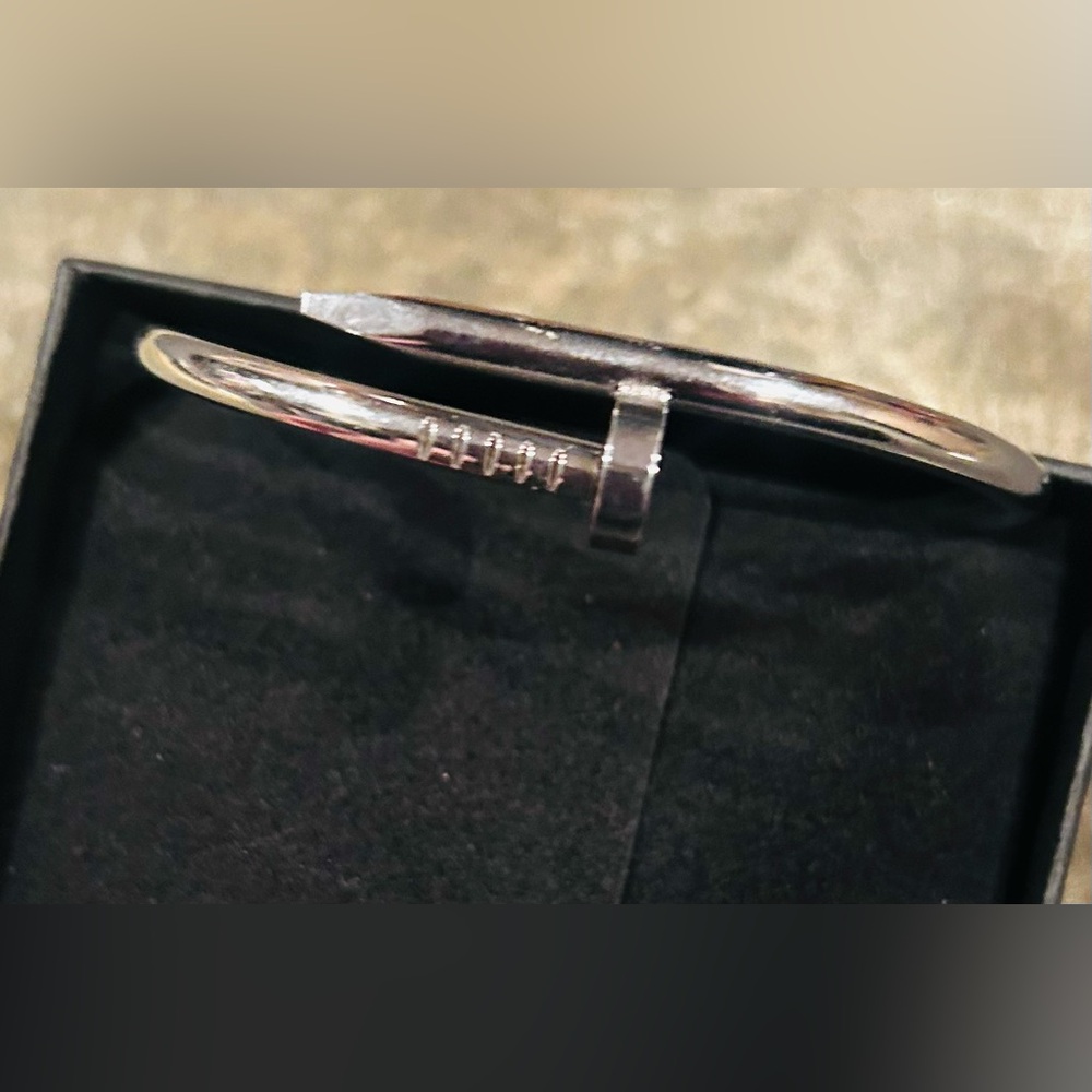 Unique Silver Screw Bracelet